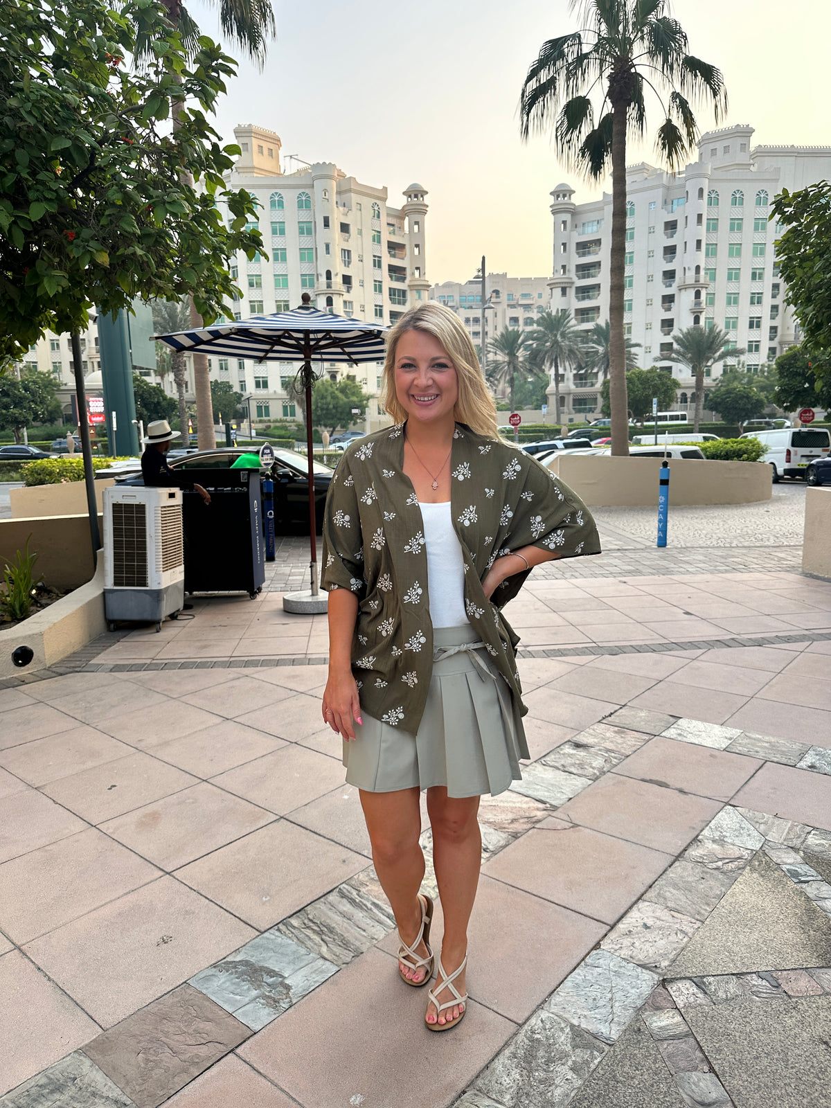 Textured floral khaki Kimono - 3 length