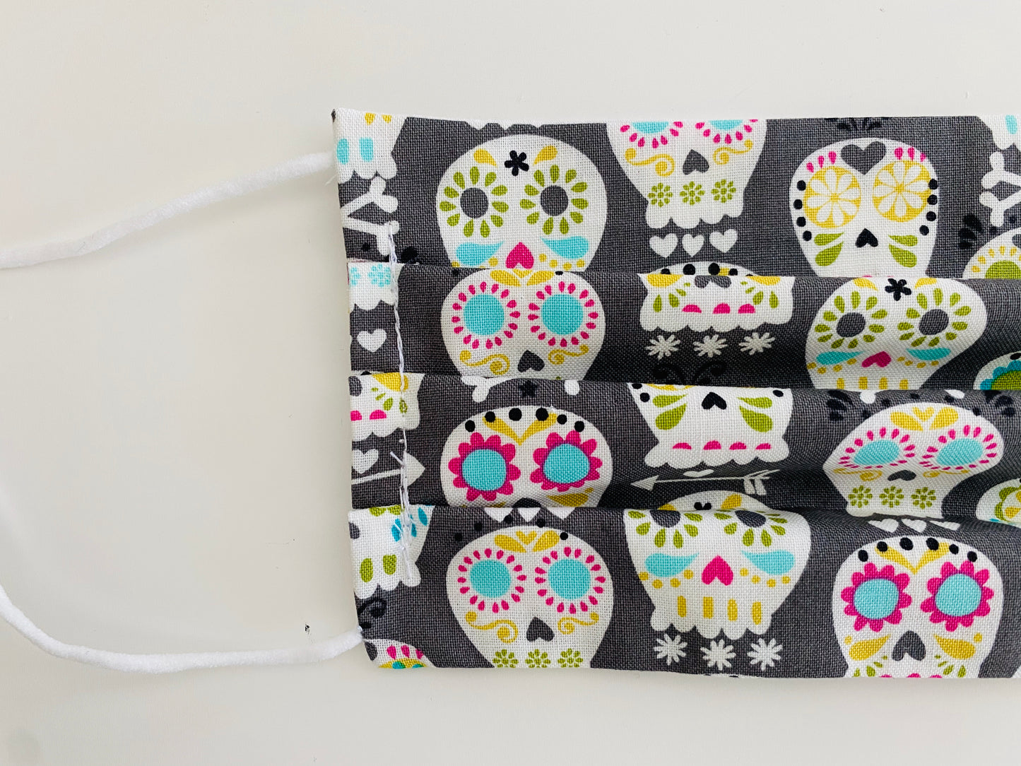 Skulls re- usable adjustable face cover